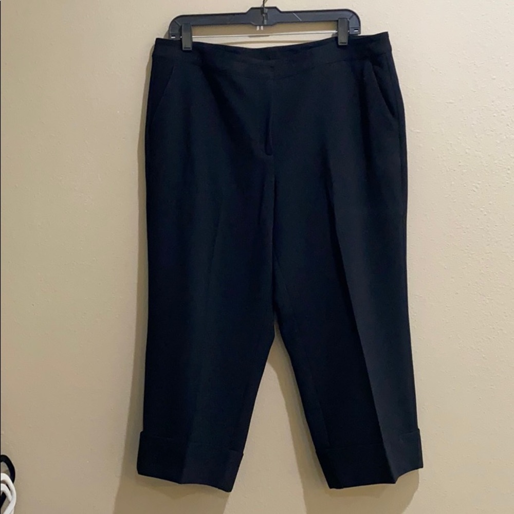 St. John Caviar Black Crop Pants Size 14 EUC
